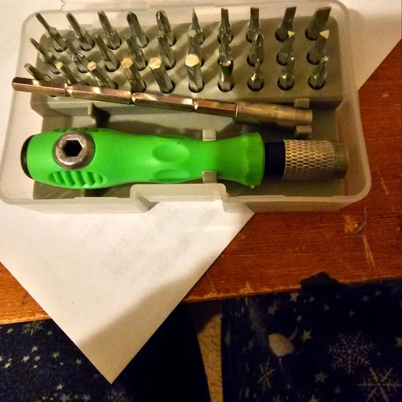 Screwdriver Set - Picture 1 of 2